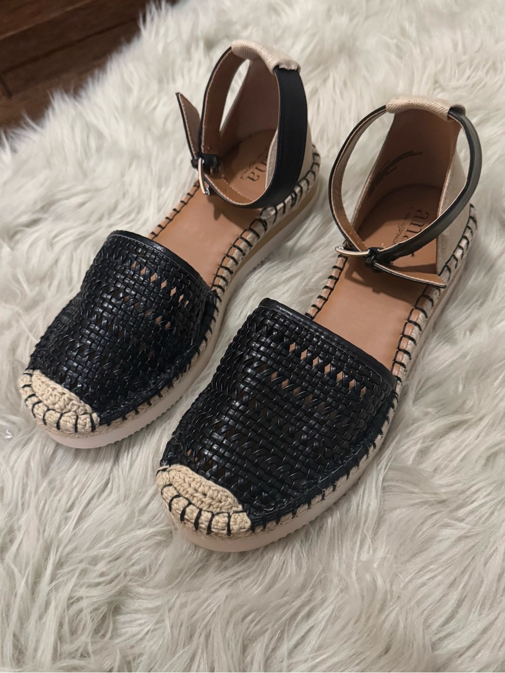 NWOT a.n.a Clara Woven Espadrille Flats with Tan Trim 9